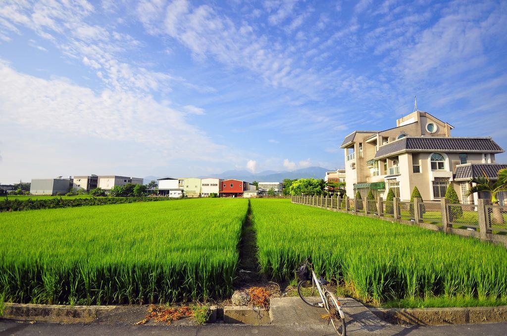 Happy Orange Homestay Yilan Экстерьер фото