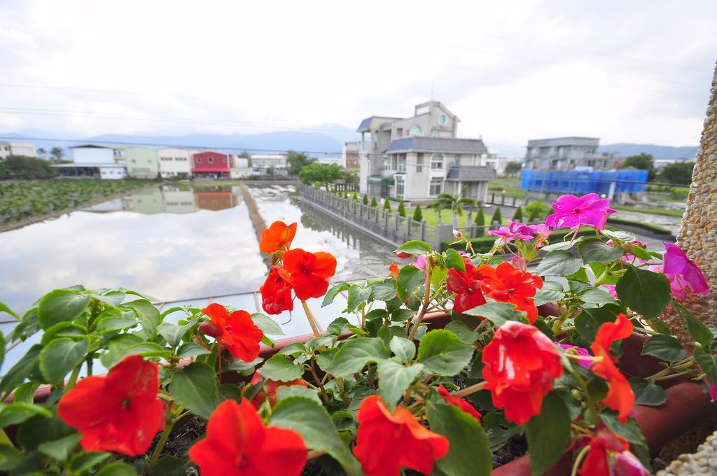 Happy Orange Homestay Yilan Экстерьер фото